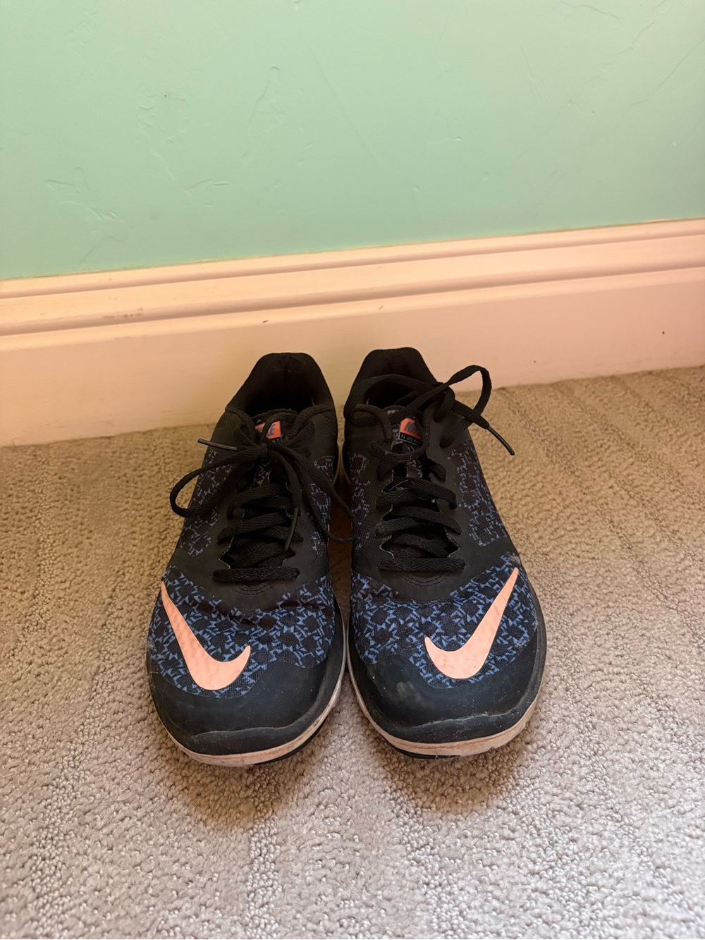 Unique Blue & Peach FS Lite Run 3 Nikes!